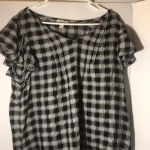 Style & Co short sleeve size large black white checkered pleated top ssummer
